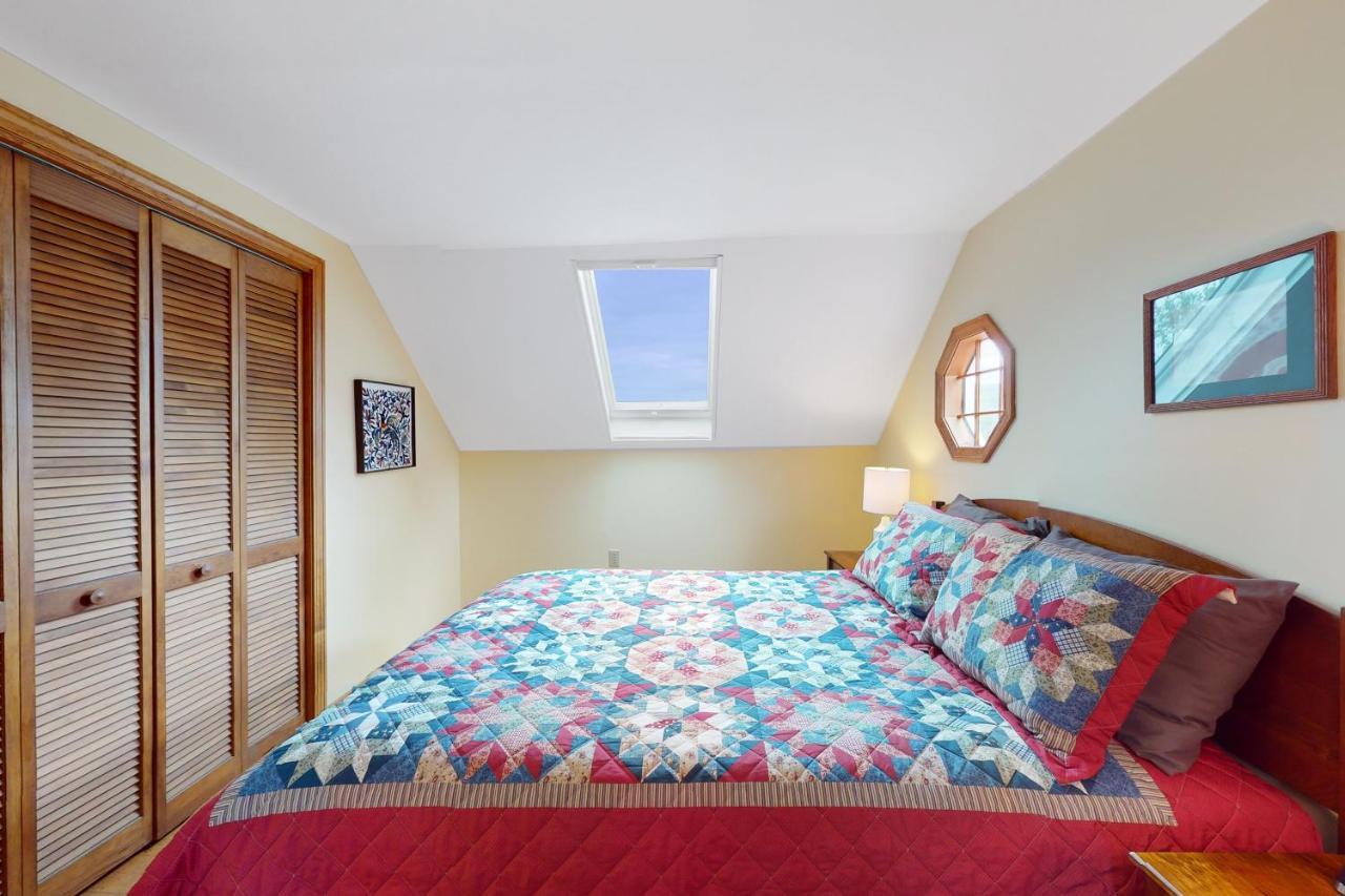 Villa Cape Me Away Gilford Exterior foto